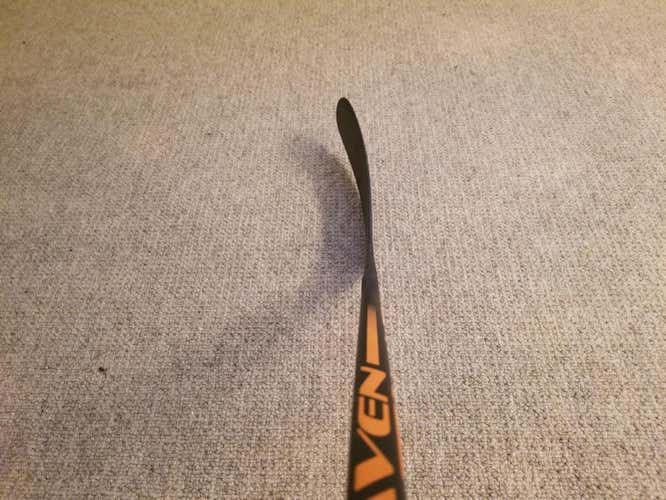 New Raven Stick Righty Senior
