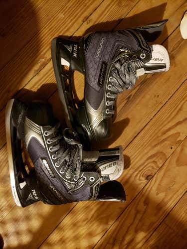 Bauer Vapor X60 Limited Edition Skates Size 6.5 EE
