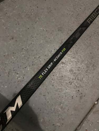 CCM Ribcor Trigger 2 P28 McDavid Senior 75 Flex Right Broken Blade
