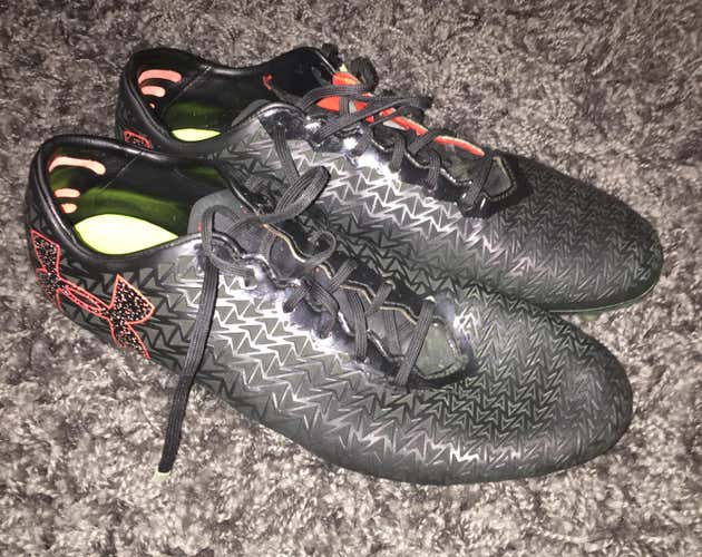 Under Armour ClutchFit Force 3.0 Black Soccer Cleats Size 10.5 Used