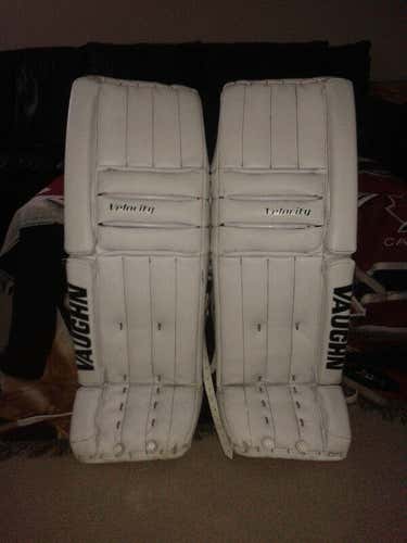 Vaughn Pro Return Goalie Leg Pads Senior Pro Stock