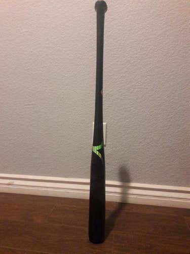 Victus Axe Bat Wood Pro Issued