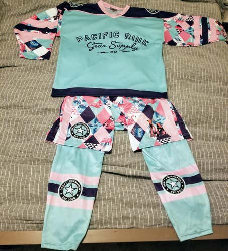 Pacific Rink Jersey Shell Socks Set