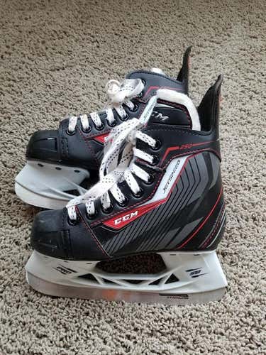 CCM Jetspeed 250 Skates Size Youth 13