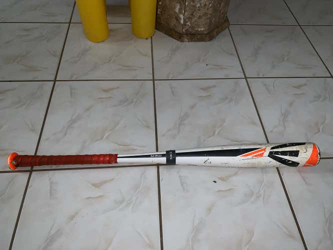 Easton Mako
