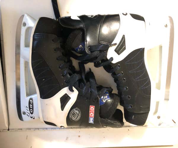 CCM Tacks 252 Skates Size 9