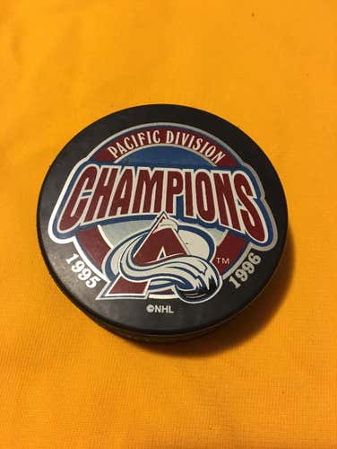 1996 Colorado Avalanche Pacific Division Champions NHL Hockey Puck