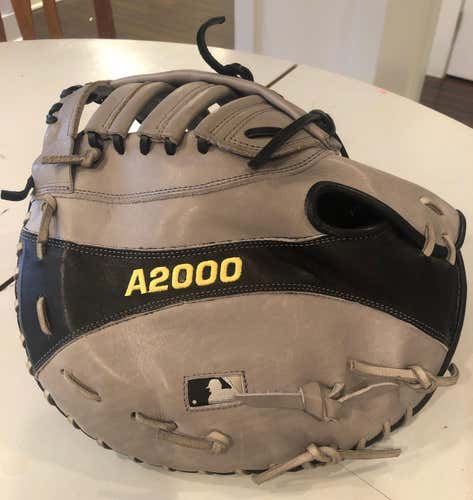 Wilson A-2000 2800PS First Basemen Glove-used once