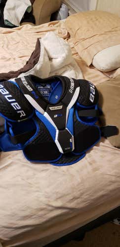 New Bauer Nexus 2n Shoulder Pads Senior