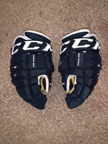Ccm 4R Pro // Navy Blue // 13”