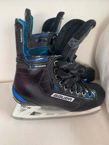 Bauer Nexus N8000 - Perfect Condition