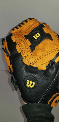 Wilson A350 Left Handed Throwing Glove