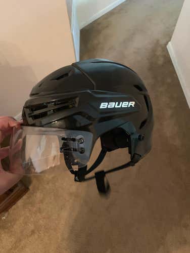 Bauer Re-Akt With Visor