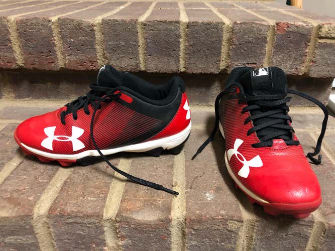 Under Armour Boys’ Cleats