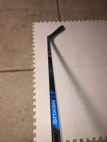 New Bauer Nexus Stick
