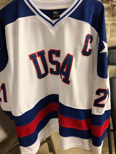 1980 Team USA Miracle On Ice Mike Eruzione Adult Medium Jersey