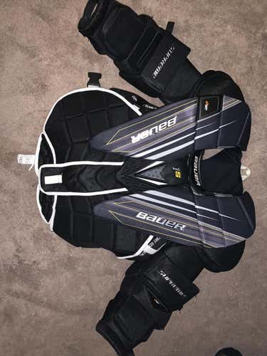 Bauer Supreme 1S Chest and Arm Protector Goalie Chest Protector Senior