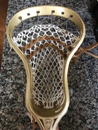 Under Armour Command Gold