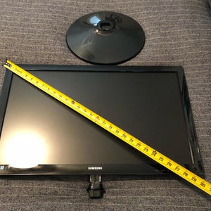 Samsung 30” Monitor