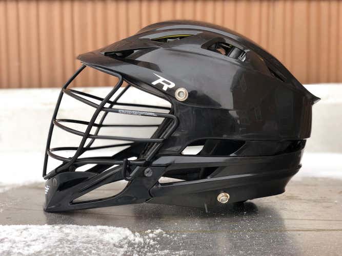 Black Cascade R Helmet