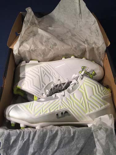 NEW UNDER ARMOUR BANSHEE CLEATS, Size 12.5