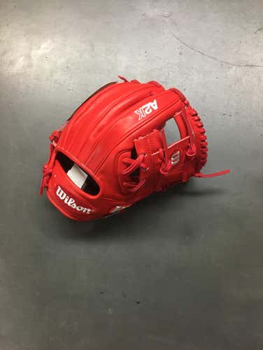 Wilson A2K 1786 January 2019 Glove of the Month