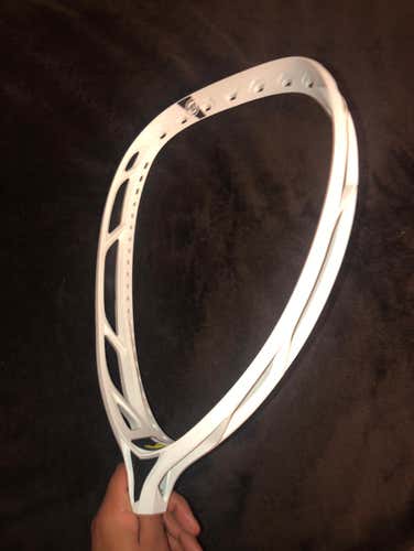 Nemesis 3 Goalie Head