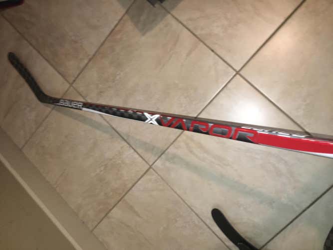 Bauer 1X Intermediate Stick
