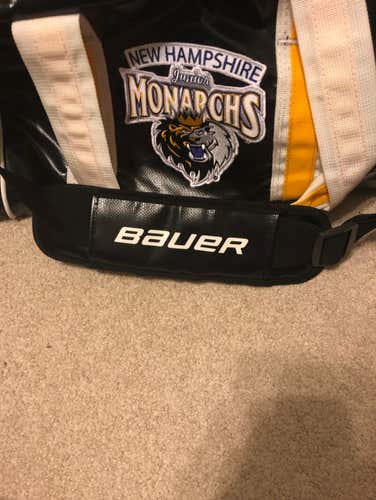 Bauer New Hampshire Jr. Monarchs Duffle/Gym Bag