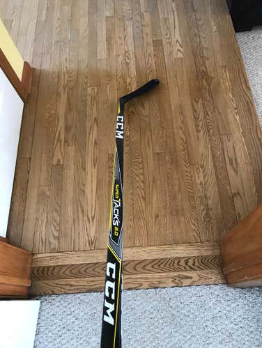 NEW CCM Super Tacks 2.0- 85 Flex P30 RH