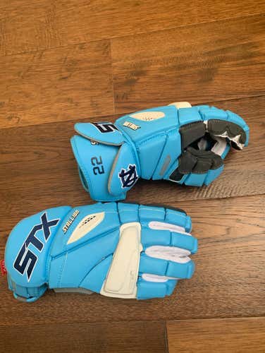 UNC STX Stallion 500 Team Issued New Gloves #22