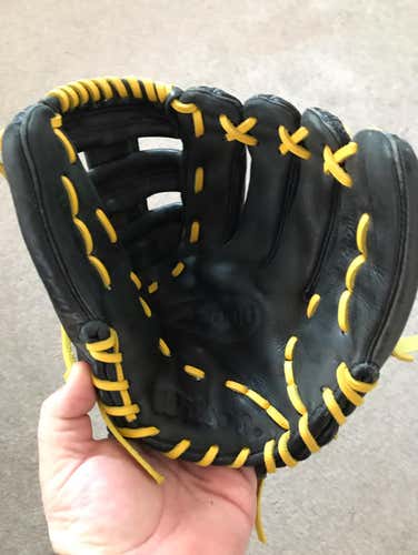 Wilson A1000
