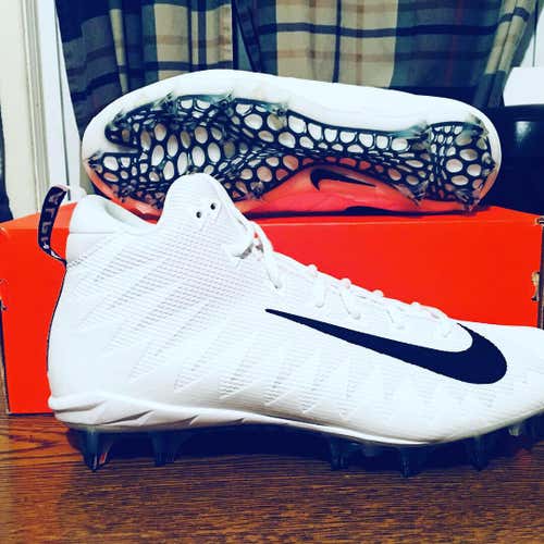 Nike Alpha Menace Pro Football Cleats. Size 11