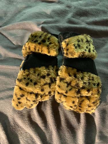 Cheetah Hockey Gloves