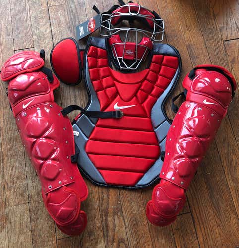 Nike Catchers Gear New Rawlings Mask