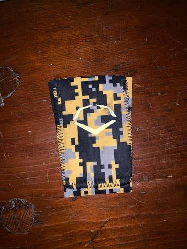 Evo Wrist Guard Medium NEED GONE