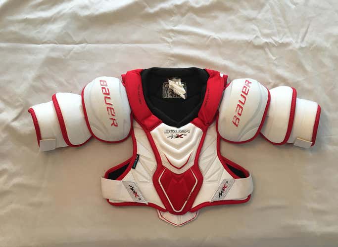 Bauer Vapor APX2 Shoulder Pads - Junior Large