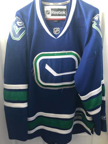 Vancouver Canucks Alternate Jersey