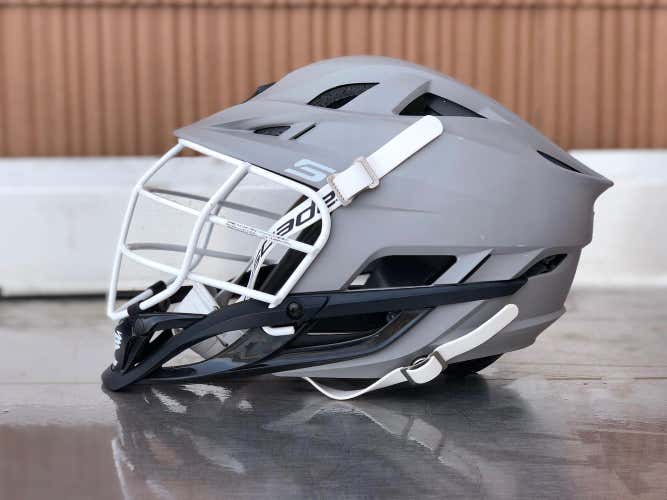 YOUTH Matte Grey Cascade S Helmet (EXCELLENT CONDITION)