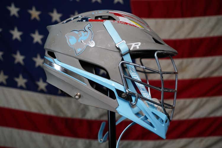 Tufts 2014 National Championship Cascade R Helmet