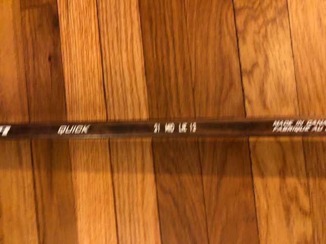 Warrior Abyss 23.5” Reg Goalie Stick New
