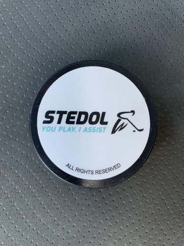 Stedol Dangle Puck