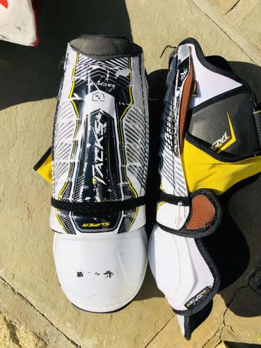 CCM Super Tacks Shin Pads Senior