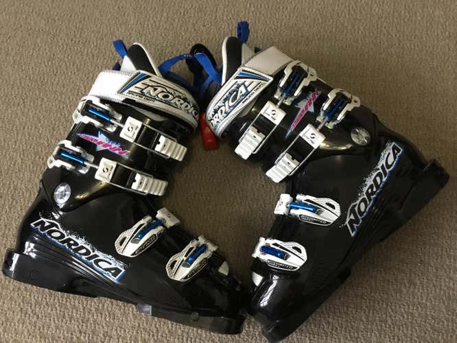 Use Nordica Dobermann Team 80 Flex Jr. Racing Boots, Size 25 with new footbed, $35 or best offer