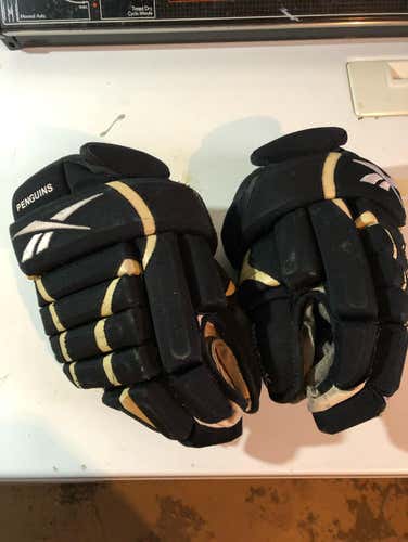 Scranton Penguins AHL Gloves
