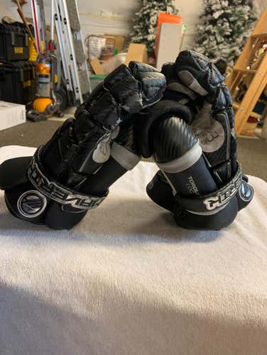 Maverick M3 Goalie Glove