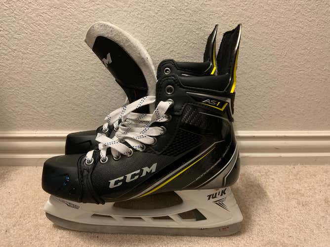 CCM AS1 Skates Size 8D Pro Stock