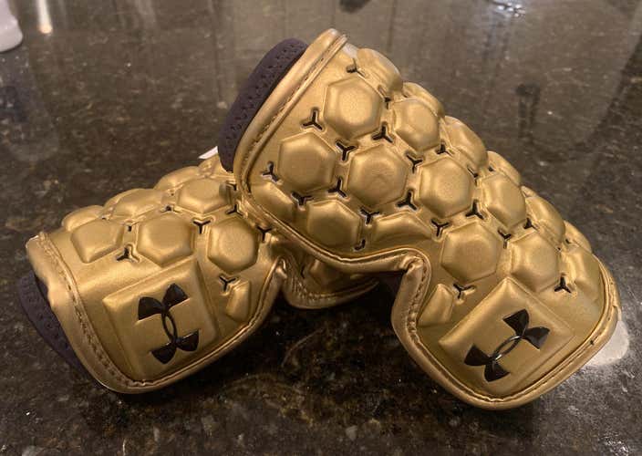 Under Armor ND vFT Lacrosse Elbow Sleeve Arm Pads In Gold, Size M