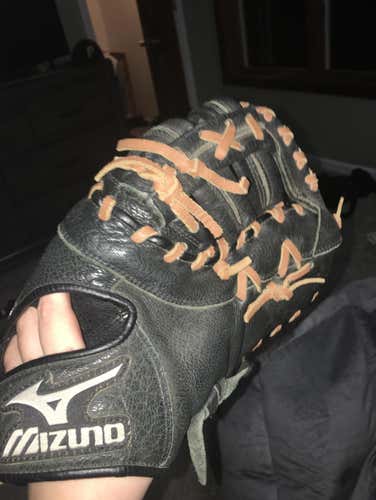 Mizuno MVP First Base Mitt