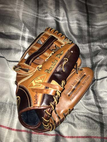 Used Louisville Slugger Omaha Pro Series 11.75”